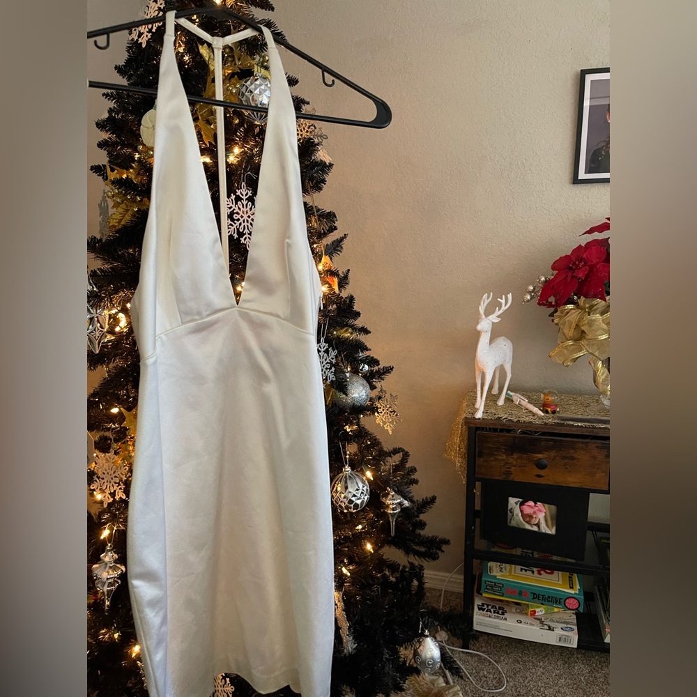 Amanda Uprichard backless white dress